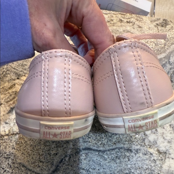 Converse Women's Light Pink Sneakers - Picture 2 of 6